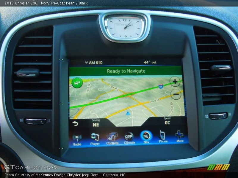 Ivory Tri-Coat Pearl / Black 2013 Chrysler 300