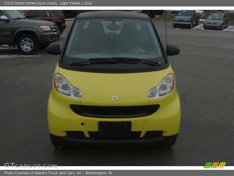 Light Yellow / Grey 2010 Smart fortwo pure coupe