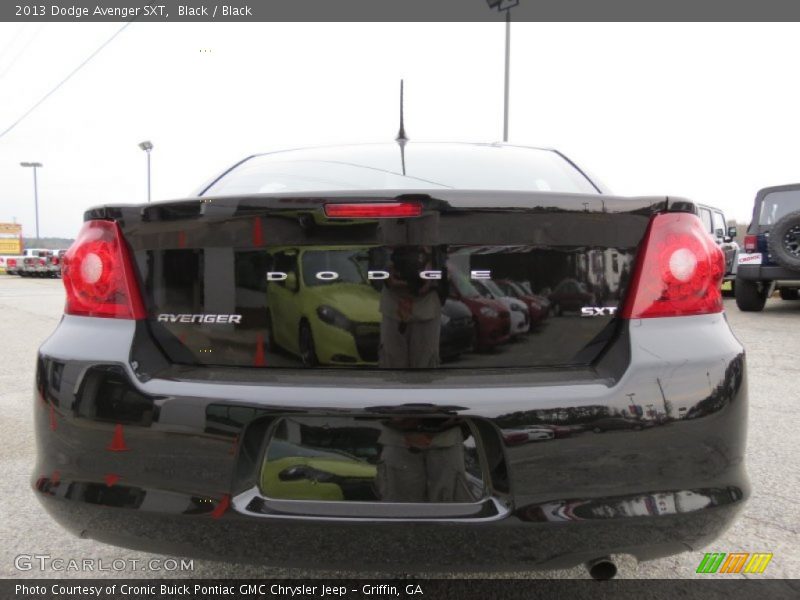 Black / Black 2013 Dodge Avenger SXT