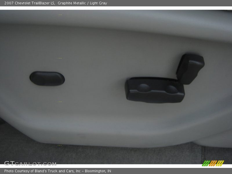 Graphite Metallic / Light Gray 2007 Chevrolet TrailBlazer LS