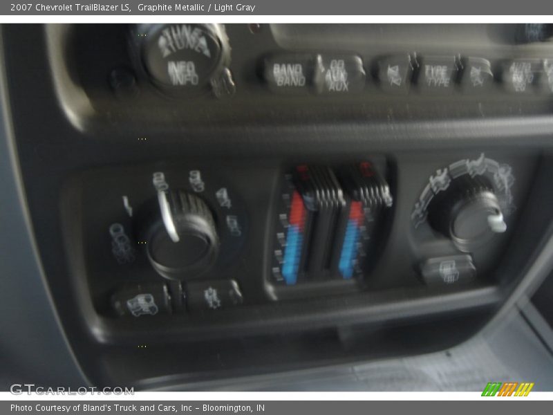 Graphite Metallic / Light Gray 2007 Chevrolet TrailBlazer LS
