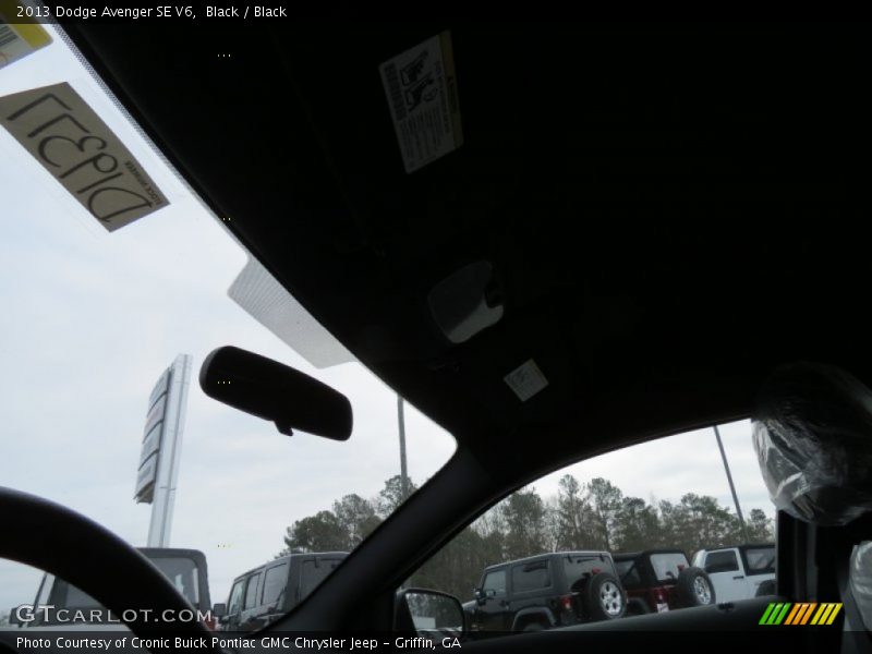 Black / Black 2013 Dodge Avenger SE V6