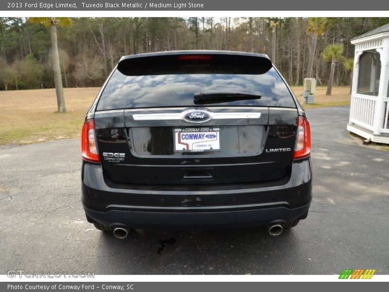 Tuxedo Black Metallic / Medium Light Stone 2013 Ford Edge Limited