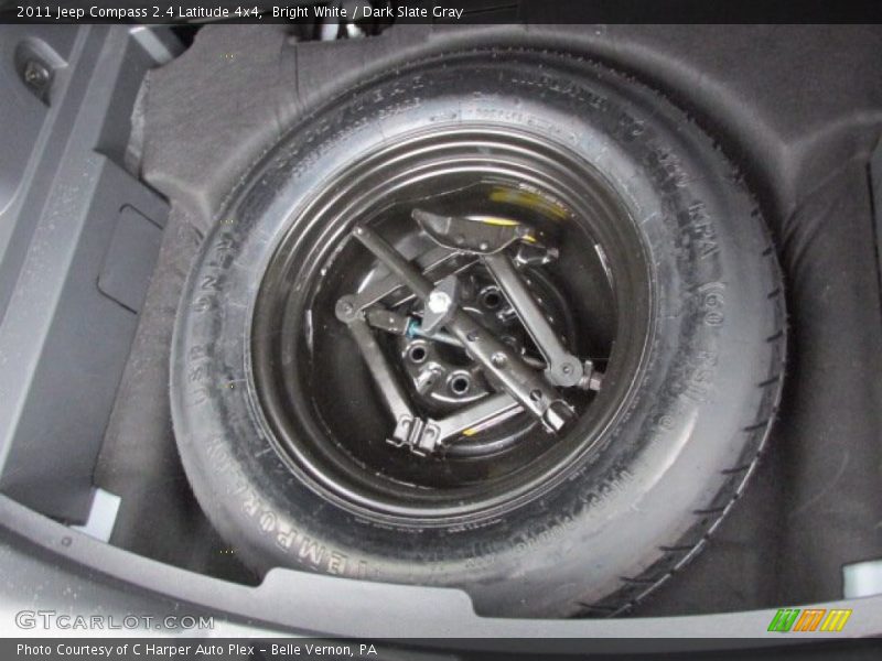 Bright White / Dark Slate Gray 2011 Jeep Compass 2.4 Latitude 4x4