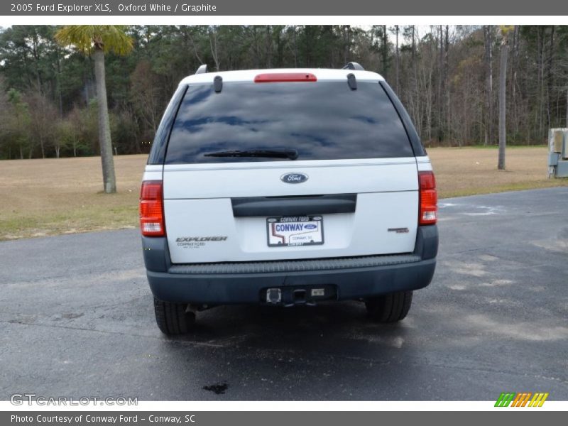 Oxford White / Graphite 2005 Ford Explorer XLS