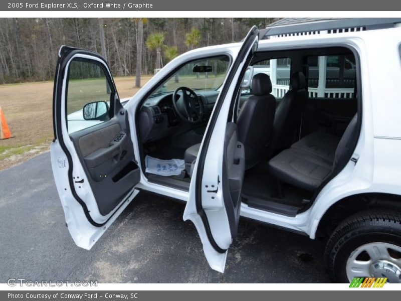Oxford White / Graphite 2005 Ford Explorer XLS