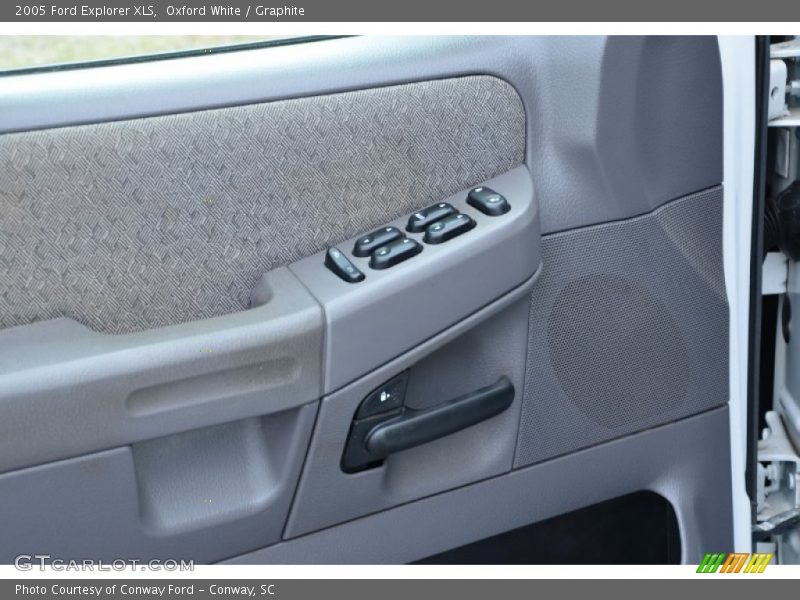 Oxford White / Graphite 2005 Ford Explorer XLS