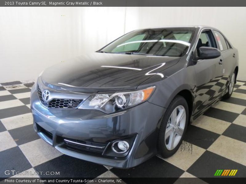 Magnetic Gray Metallic / Black 2013 Toyota Camry SE