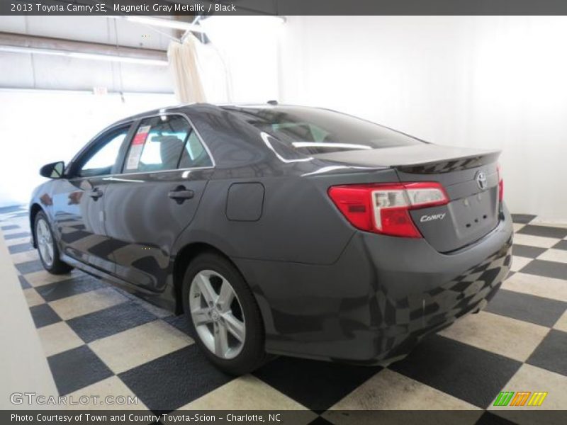 Magnetic Gray Metallic / Black 2013 Toyota Camry SE