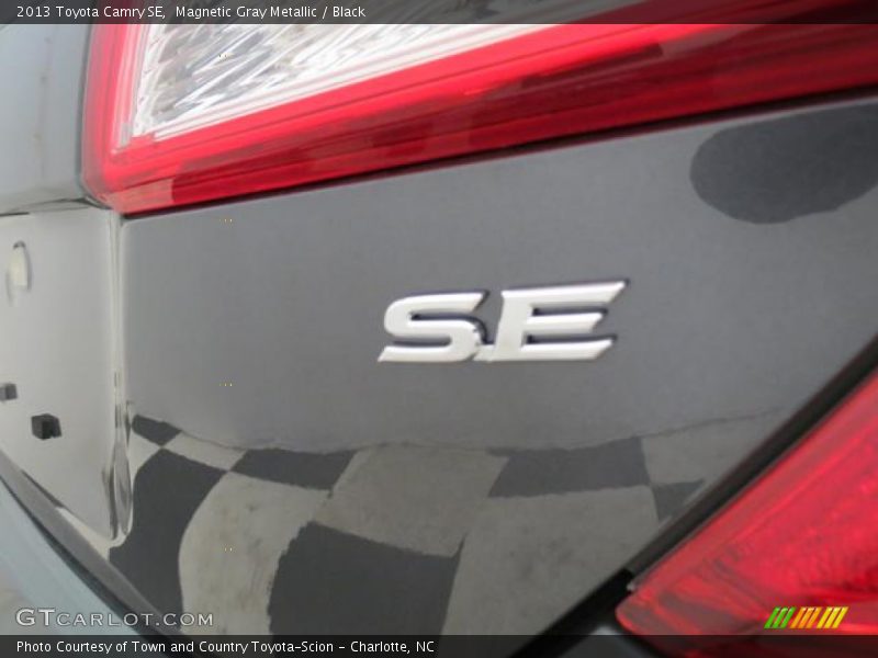Magnetic Gray Metallic / Black 2013 Toyota Camry SE