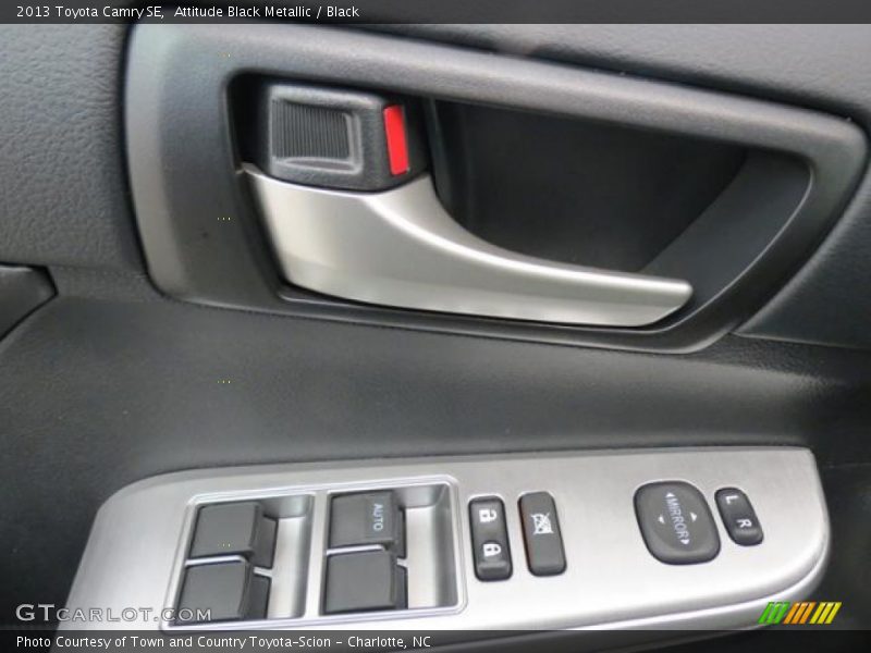 Attitude Black Metallic / Black 2013 Toyota Camry SE