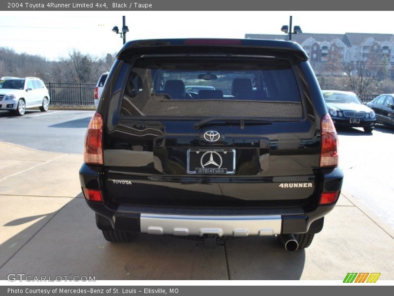 Black / Taupe 2004 Toyota 4Runner Limited 4x4