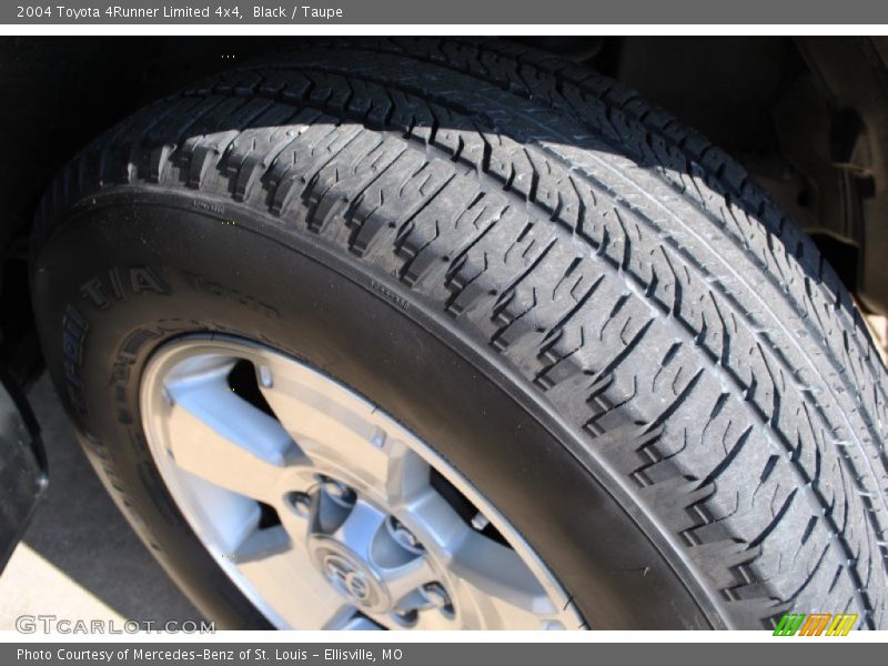 Black / Taupe 2004 Toyota 4Runner Limited 4x4