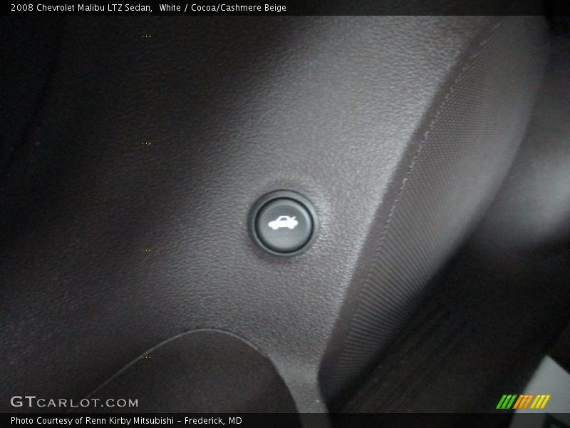 White / Cocoa/Cashmere Beige 2008 Chevrolet Malibu LTZ Sedan