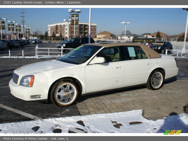 Cotillion White / Cashmere 2005 Cadillac DeVille Sedan