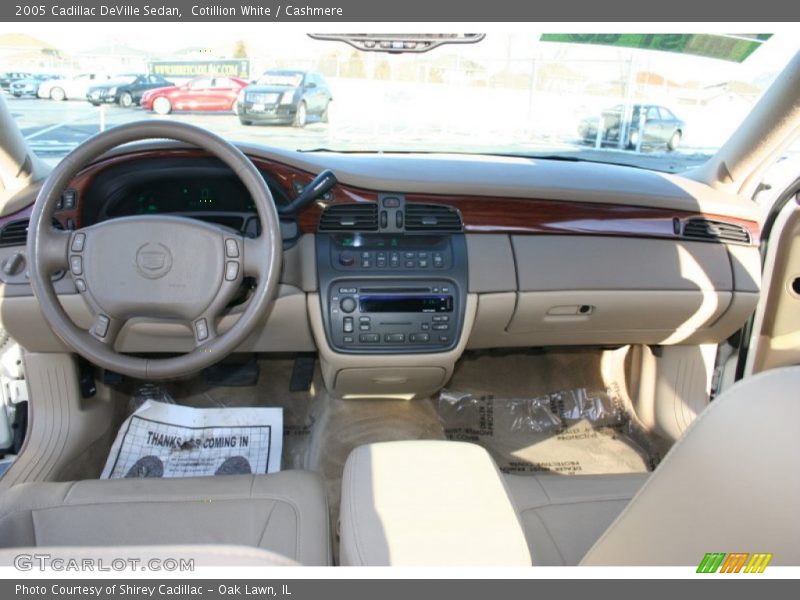 Cotillion White / Cashmere 2005 Cadillac DeVille Sedan