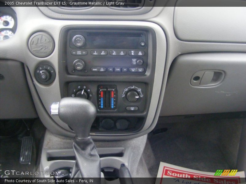Graystone Metallic / Light Gray 2005 Chevrolet TrailBlazer EXT LS