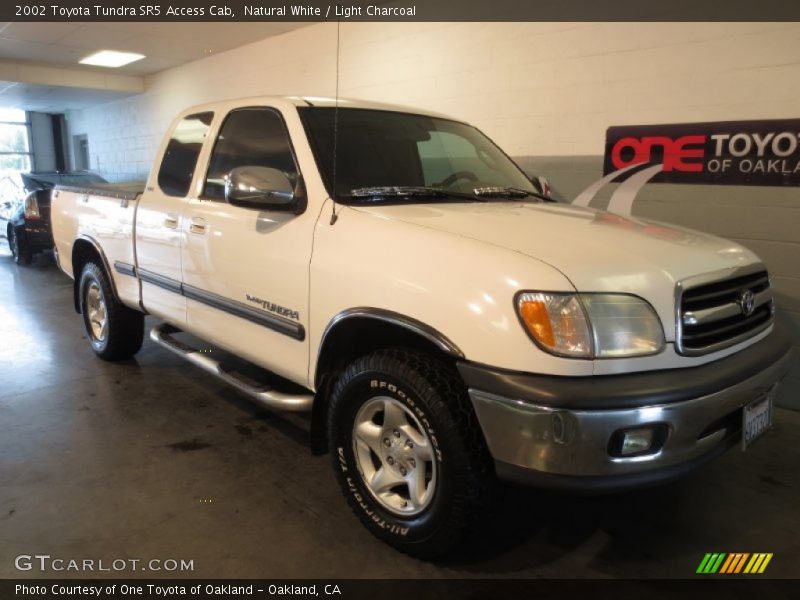 Natural White / Light Charcoal 2002 Toyota Tundra SR5 Access Cab