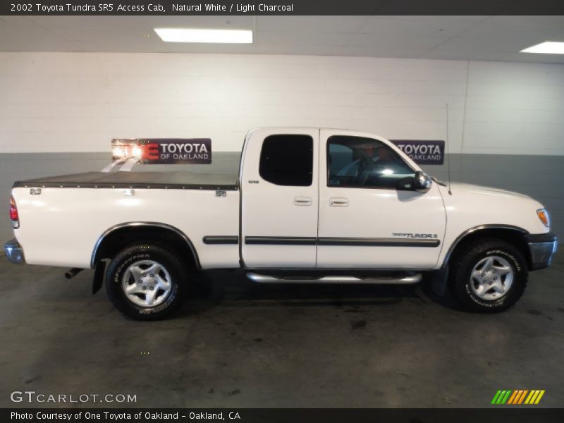 Natural White / Light Charcoal 2002 Toyota Tundra SR5 Access Cab