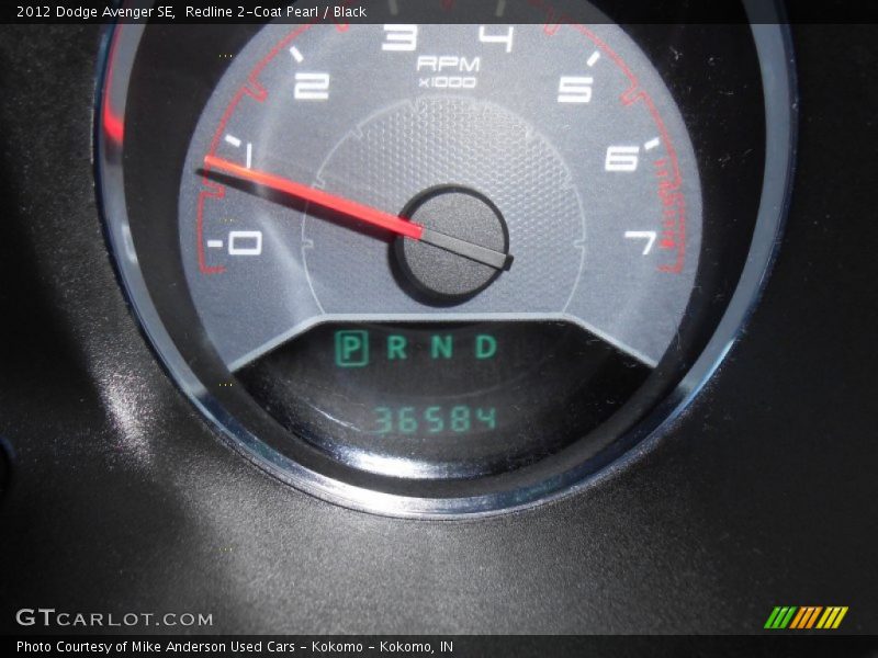 Redline 2-Coat Pearl / Black 2012 Dodge Avenger SE