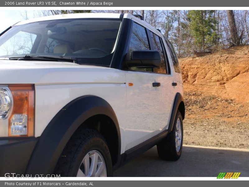 Chawton White / Alpaca Beige 2006 Land Rover LR3 V8 SE