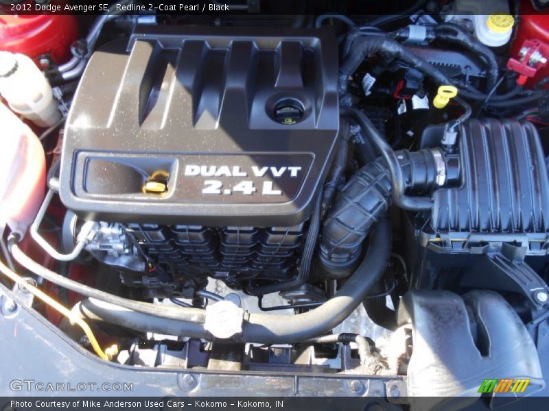 Redline 2-Coat Pearl / Black 2012 Dodge Avenger SE