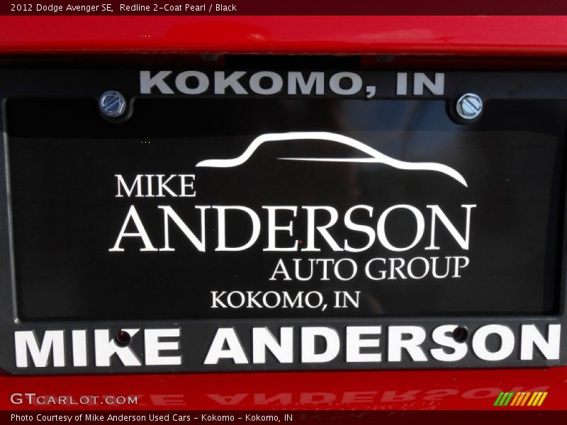 Redline 2-Coat Pearl / Black 2012 Dodge Avenger SE