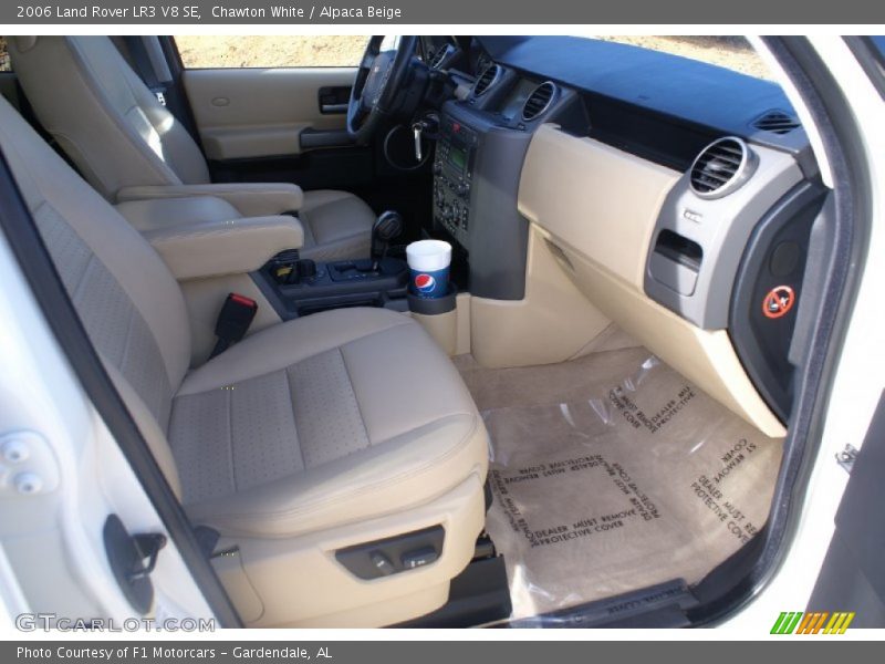 Chawton White / Alpaca Beige 2006 Land Rover LR3 V8 SE