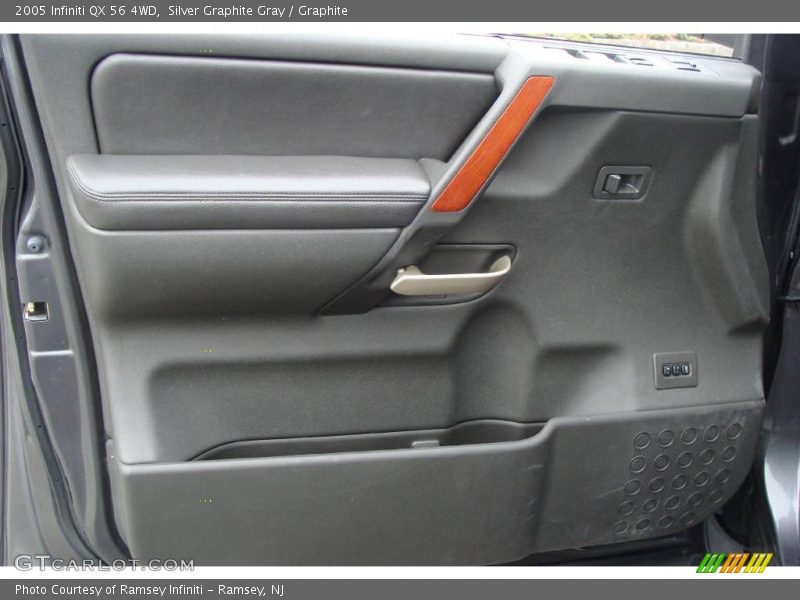 Silver Graphite Gray / Graphite 2005 Infiniti QX 56 4WD