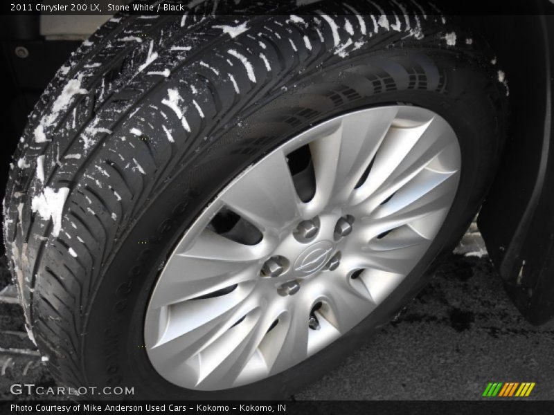 Stone White / Black 2011 Chrysler 200 LX