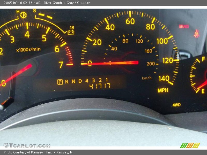 Silver Graphite Gray / Graphite 2005 Infiniti QX 56 4WD