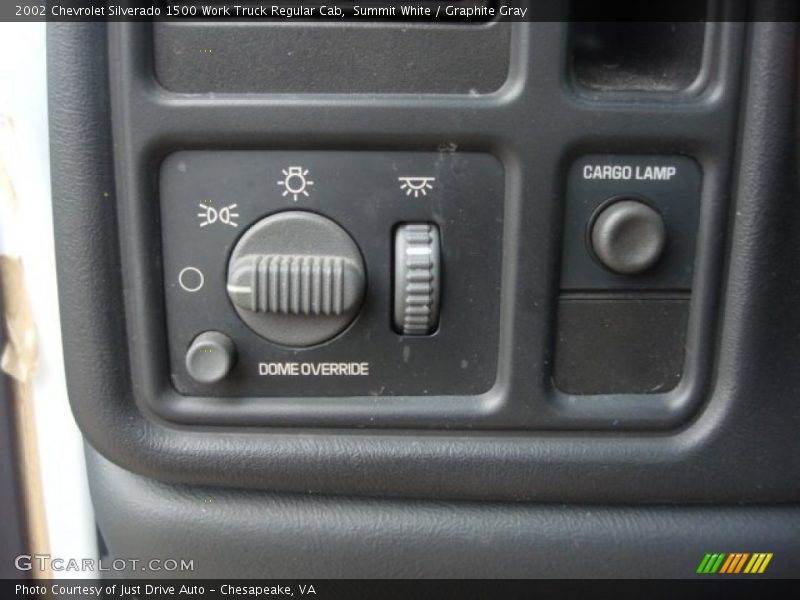 Controls of 2002 Silverado 1500 Work Truck Regular Cab
