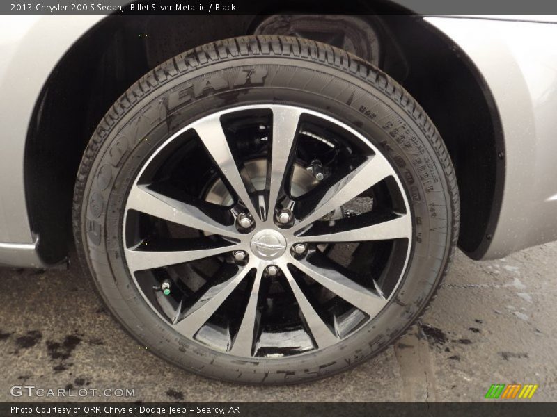 Billet Silver Metallic / Black 2013 Chrysler 200 S Sedan