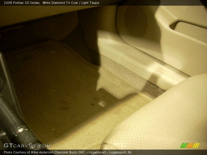 White Diamond Tri Coat / Light Taupe 2008 Pontiac G6 Sedan