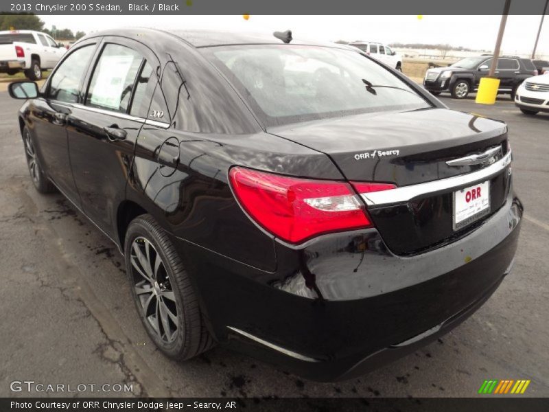 Black / Black 2013 Chrysler 200 S Sedan