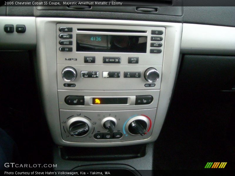 Controls of 2006 Cobalt SS Coupe