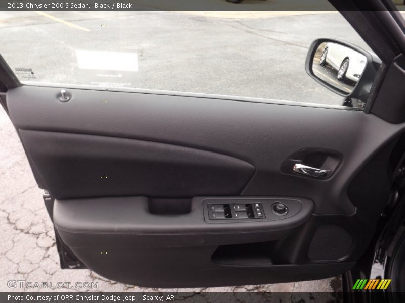 Black / Black 2013 Chrysler 200 S Sedan