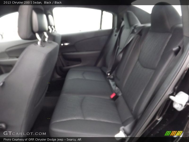 Black / Black 2013 Chrysler 200 S Sedan