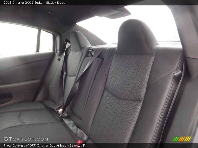 Black / Black 2013 Chrysler 200 S Sedan