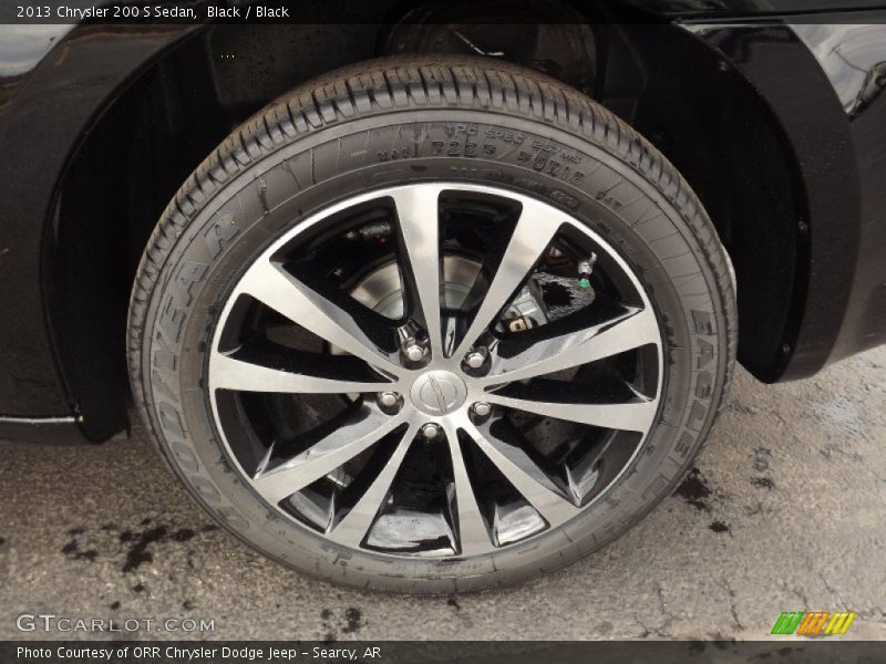 Black / Black 2013 Chrysler 200 S Sedan