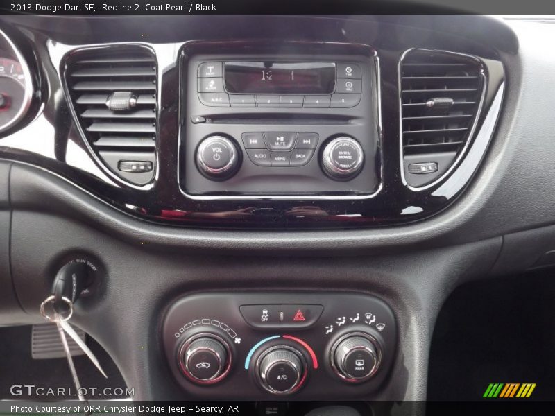 Redline 2-Coat Pearl / Black 2013 Dodge Dart SE