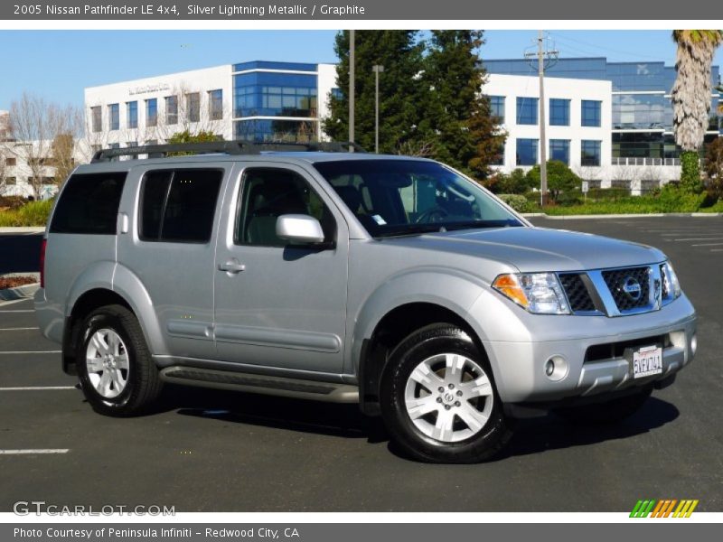 Silver Lightning Metallic / Graphite 2005 Nissan Pathfinder LE 4x4