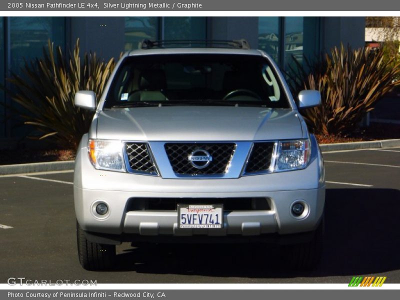 Silver Lightning Metallic / Graphite 2005 Nissan Pathfinder LE 4x4