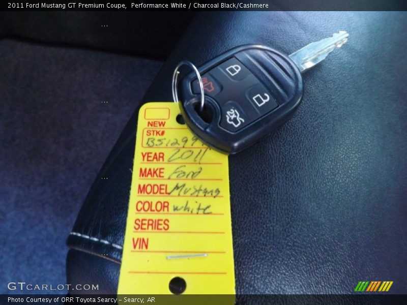 Keys of 2011 Mustang GT Premium Coupe