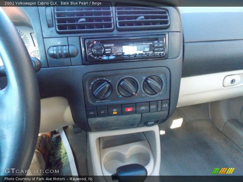 Batik Blue Pearl / Beige 2001 Volkswagen Cabrio GLX