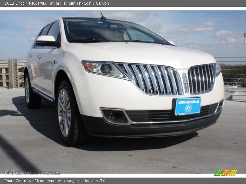 White Platinum Tri-Coat / Canyon 2013 Lincoln MKX FWD