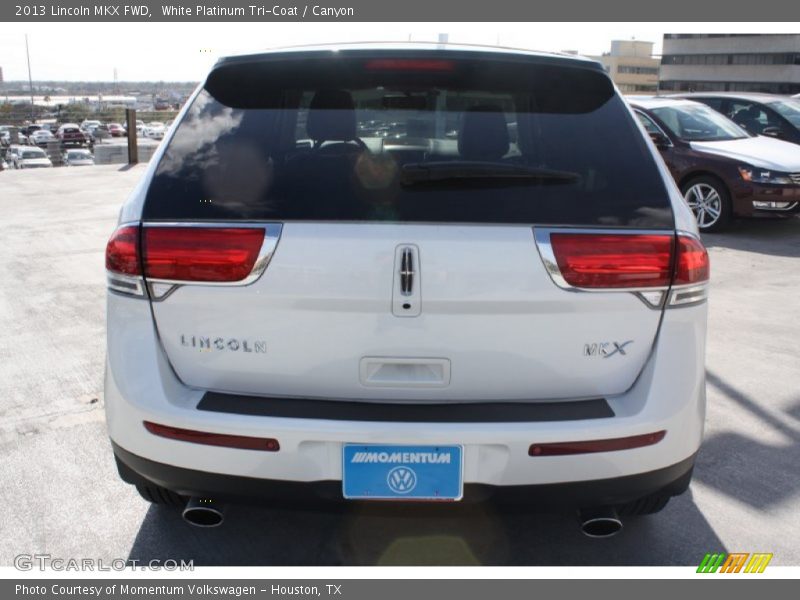 White Platinum Tri-Coat / Canyon 2013 Lincoln MKX FWD