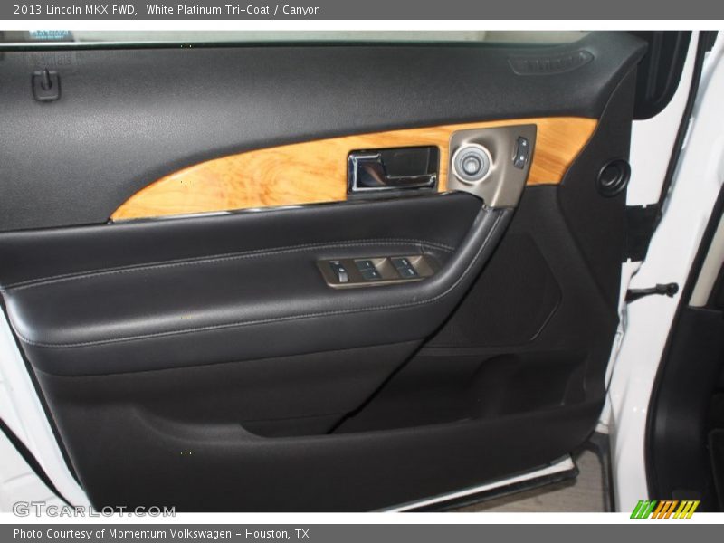 White Platinum Tri-Coat / Canyon 2013 Lincoln MKX FWD