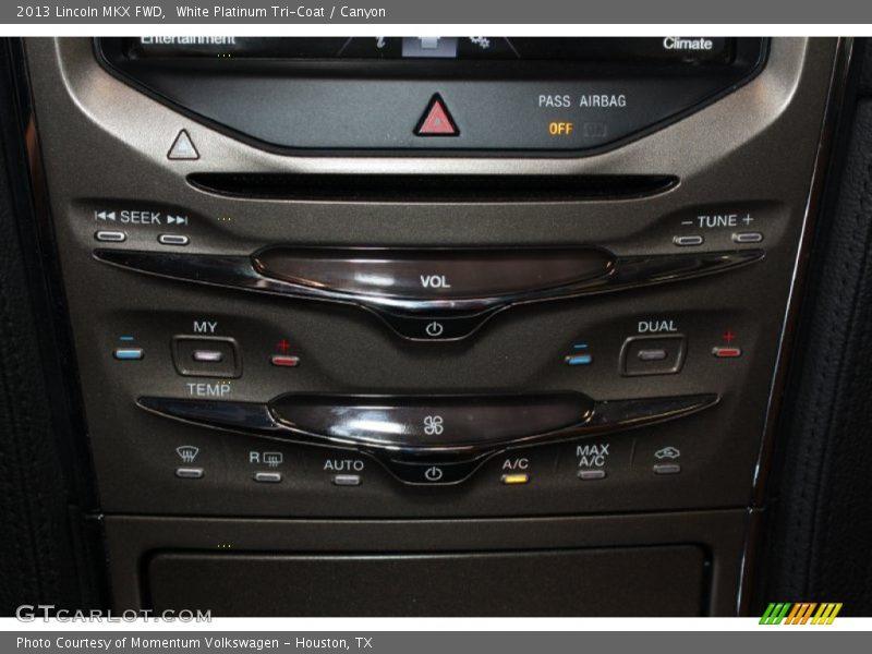 White Platinum Tri-Coat / Canyon 2013 Lincoln MKX FWD