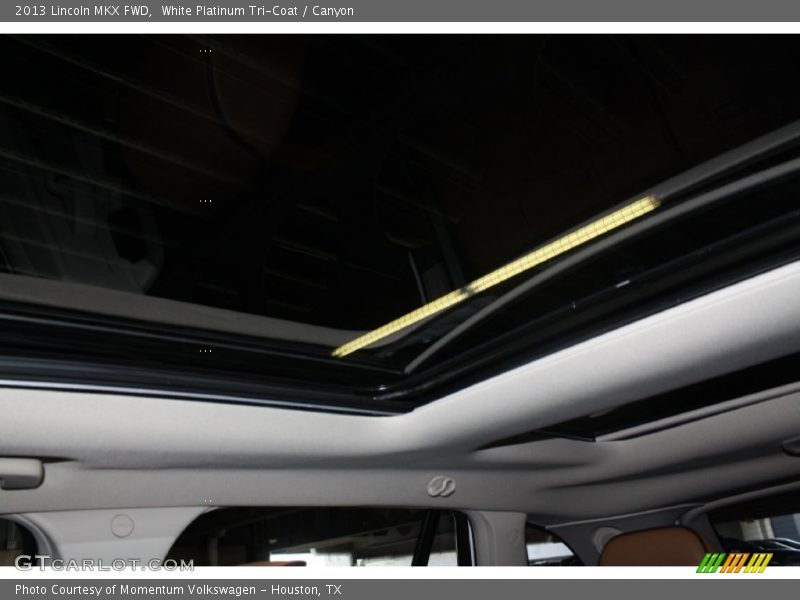 White Platinum Tri-Coat / Canyon 2013 Lincoln MKX FWD